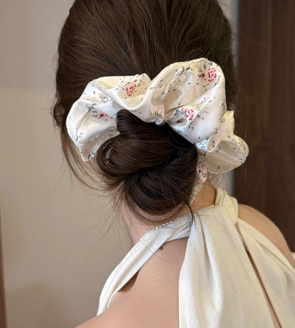 フラワーサテンシュシュ 光沢シュシュ ヘアゴム おしゃれ シンプル 大人可愛い 花柄 レデイースヘアアクセサリー レトロフラワーサテンシュシュ 光沢シュシュ ジュエリー アクセサリー 豊富な品揃え