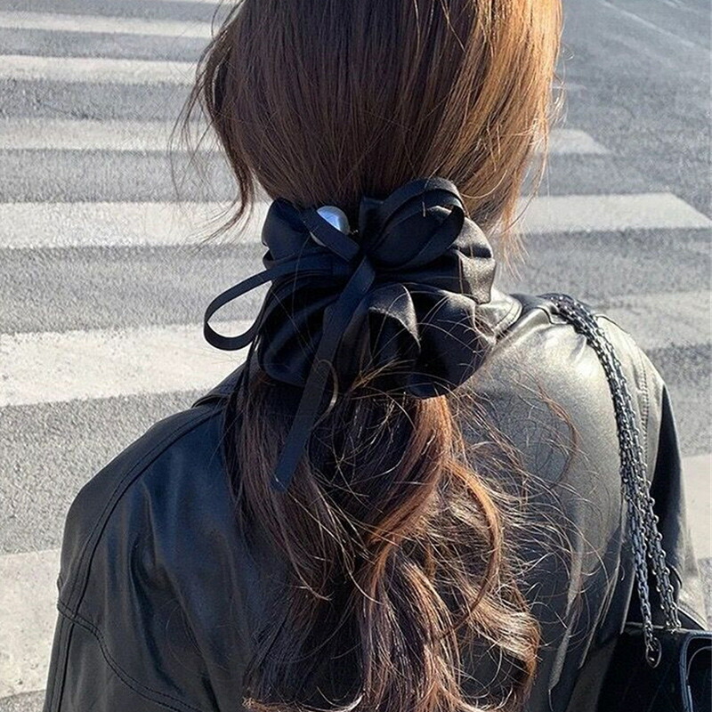 ビッグシュシュ パールシュシュ ヘアゴム ロングリボン ボリューム サテン おしゃれ 大人可愛い レディースヘアアクセサリー ブラックビッグシュシュ パールシュシュ ヘアゴ ジュエリー アクセサリー 